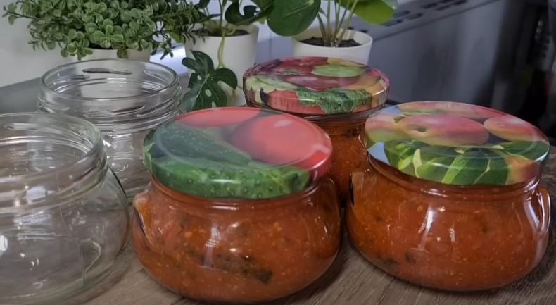Чудовий соус до м’яса, борщу та на хлібців