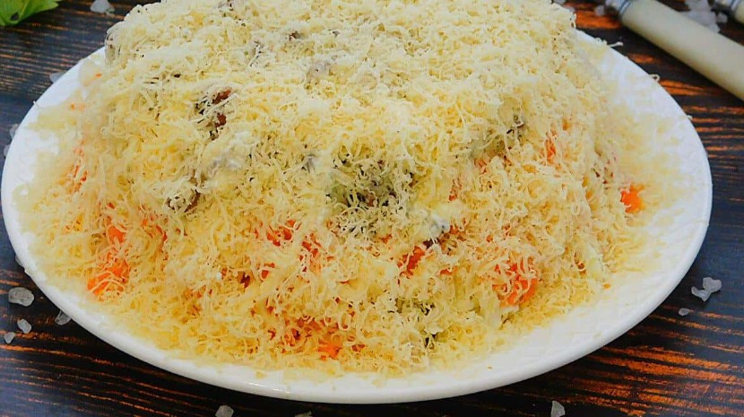 Новий, дуже смачний і ситний салат “Мисливський”